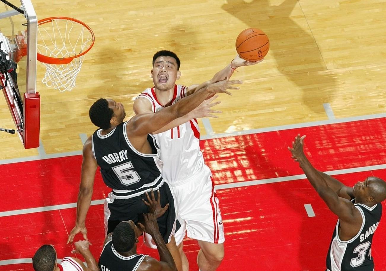 罗伯特-霍里：频繁的国家队比赛使得姚明的NBA生涯早早结束